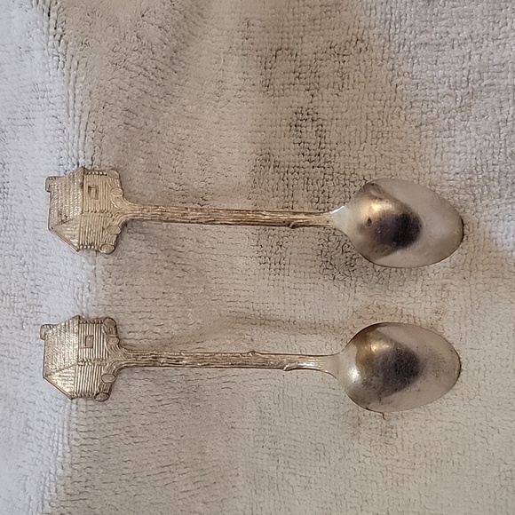 VINTAGE TOWLE’S LOG CABIN SPOON - Picture 2 of 3